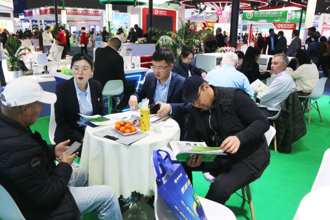 金牌贊助企業(yè)海大生物全新亮相上海CAC國際農(nóng)化展，以科技實(shí)力獻(xiàn)禮25周年